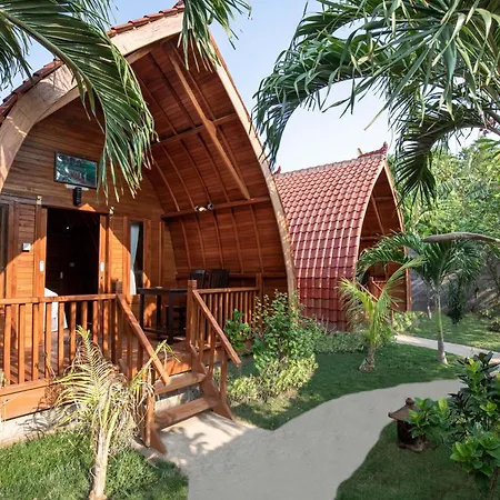 Made Taro - Menjangan Homestay Banyuwedang Exterior photo