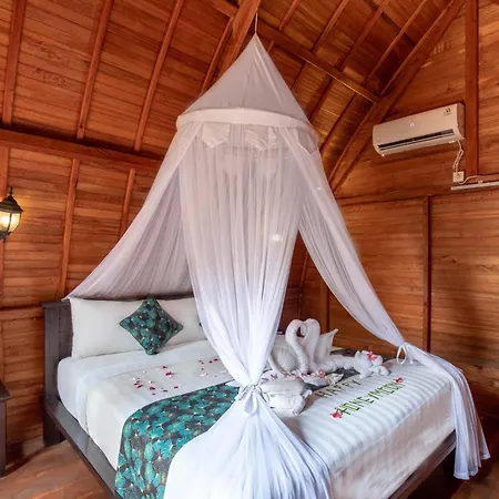 Made Taro - Menjangan Homestay Banyuwedang Exterior photo